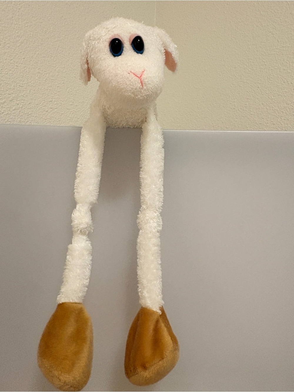 First & Main Knot Knee Lamb Plush Vintage Item #4625 Original Tag